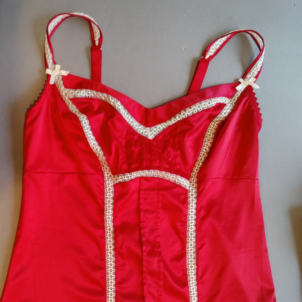 NEW Red Pleasure State Stretch Satin Cami M
